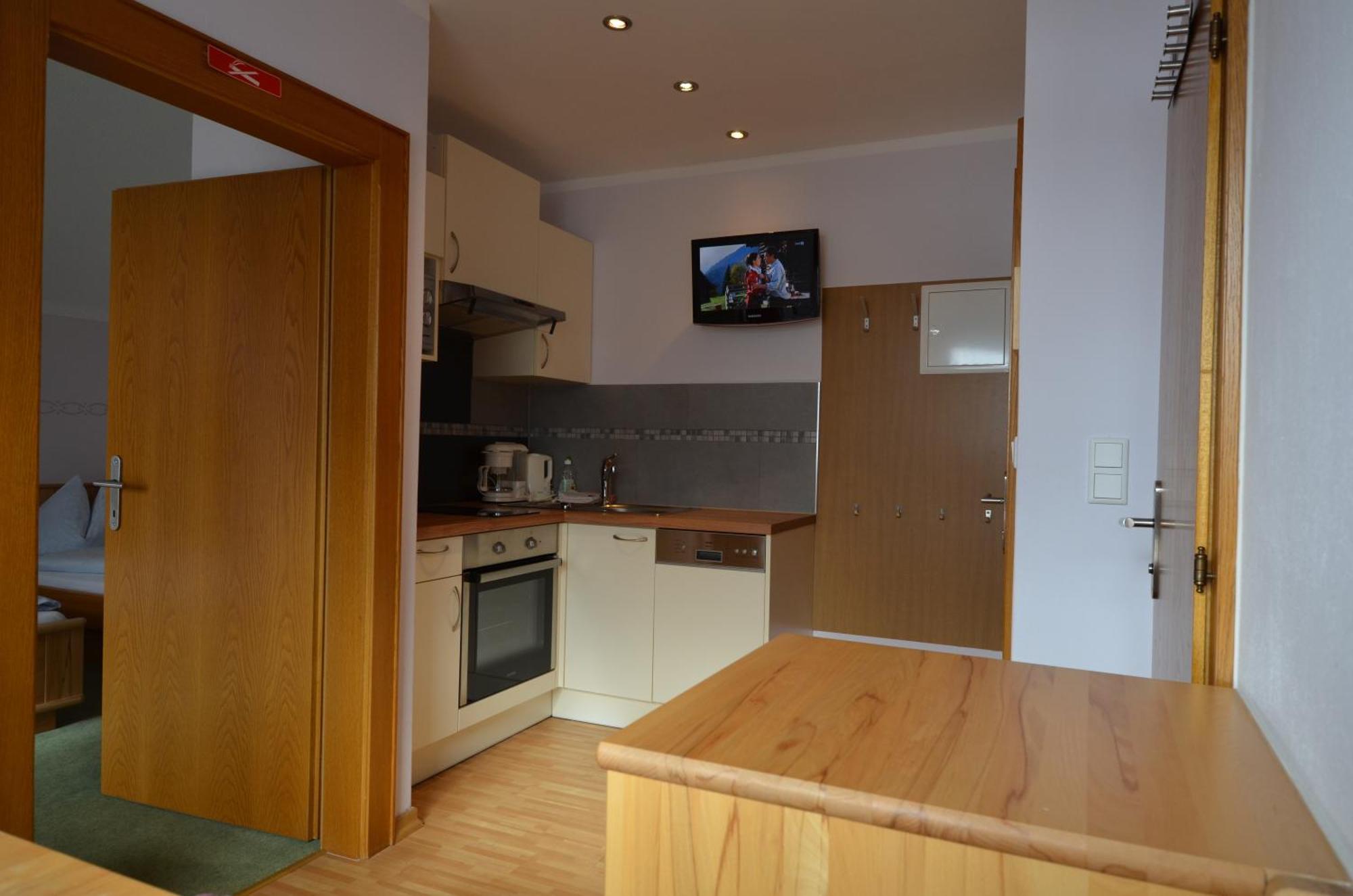 Appartements-Pension Lindenheim Schladming Habitación foto